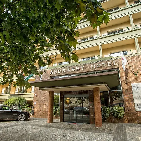 Mamaison Andrassy Hotel Budapeste