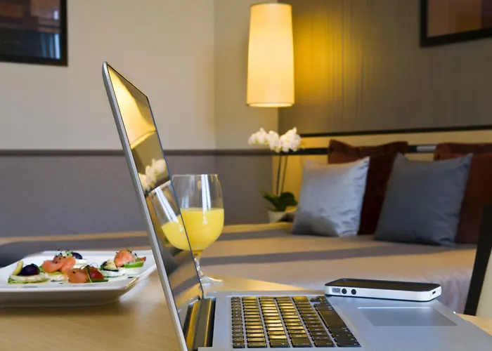 Mamaison Andrassy 4*