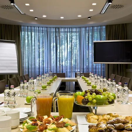 Mamaison Andrassy 4*