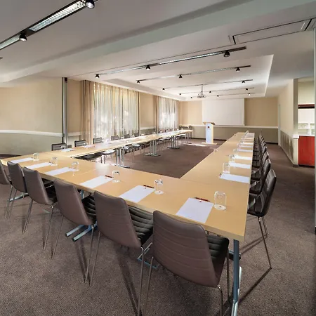 Mamaison Andrassy Hotel 4*