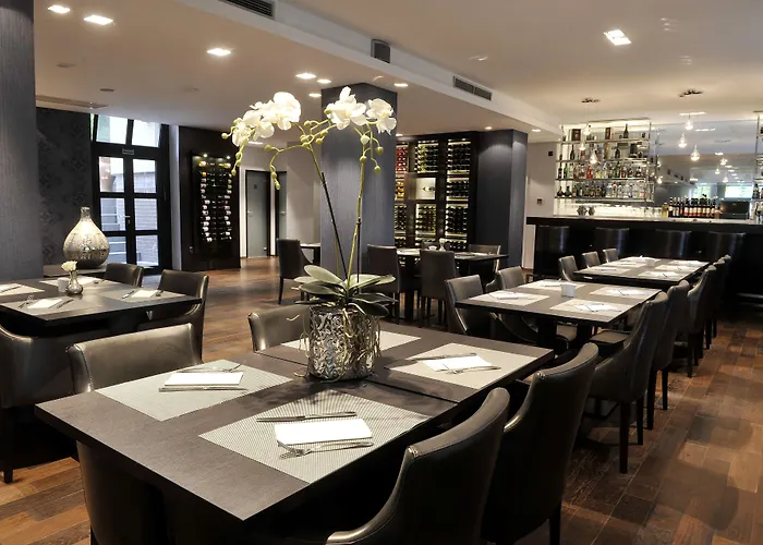 Mamaison Andrassy 4*